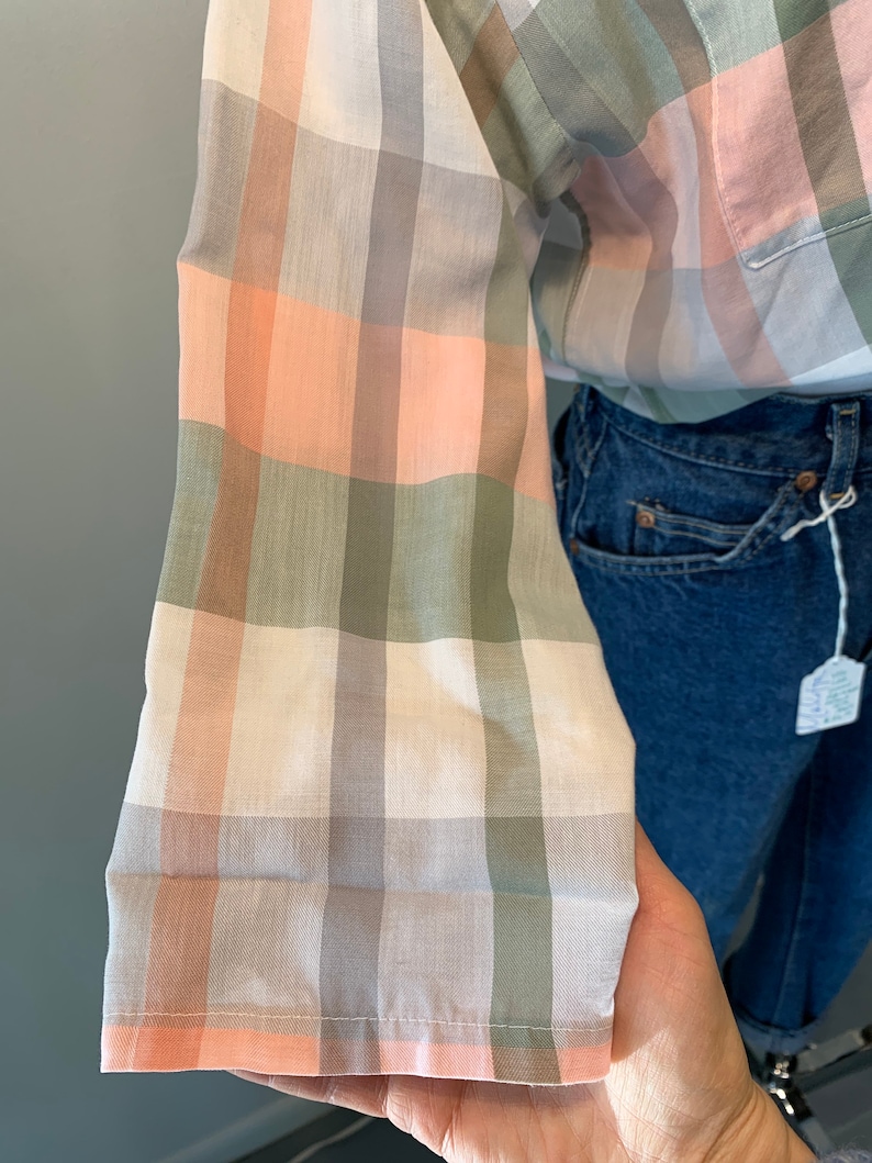 Vintage Pale Pink /& Olive Shadow Plaid Button Up