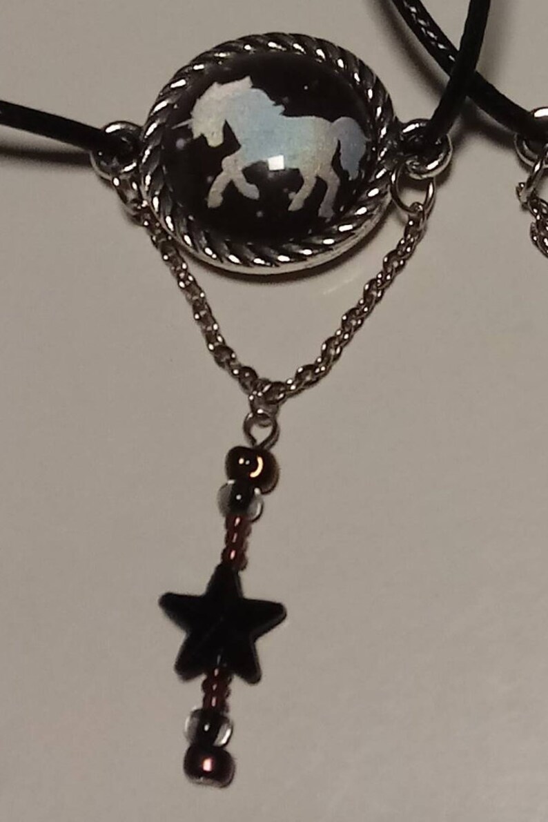 Unicorn Beaded Star Accent and Matching Dangle-Star Earrings Choker-Style Necklace with Silver-Chained
