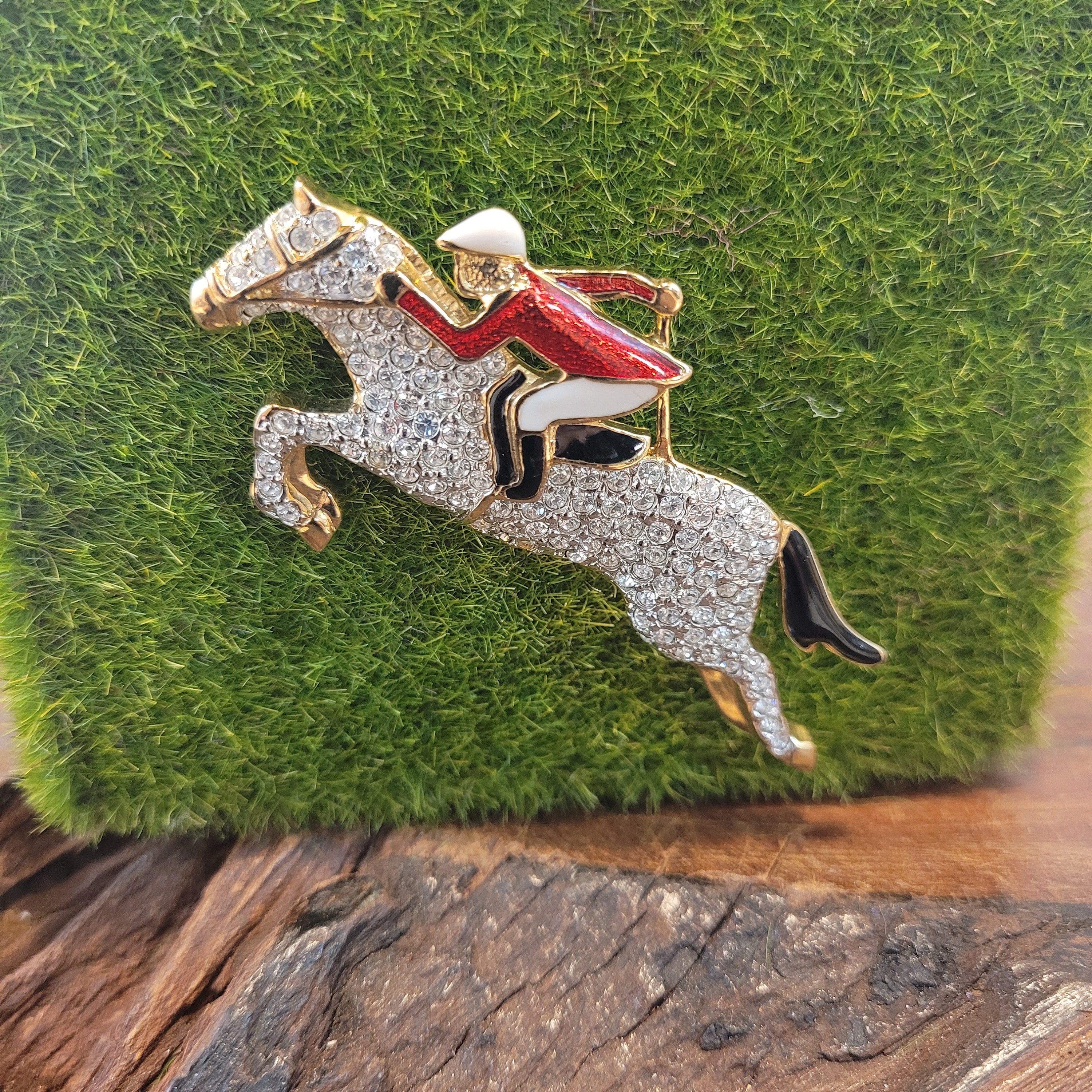 Lot - COLLECTION OF EQUESTRIAN THEME STICK PINS