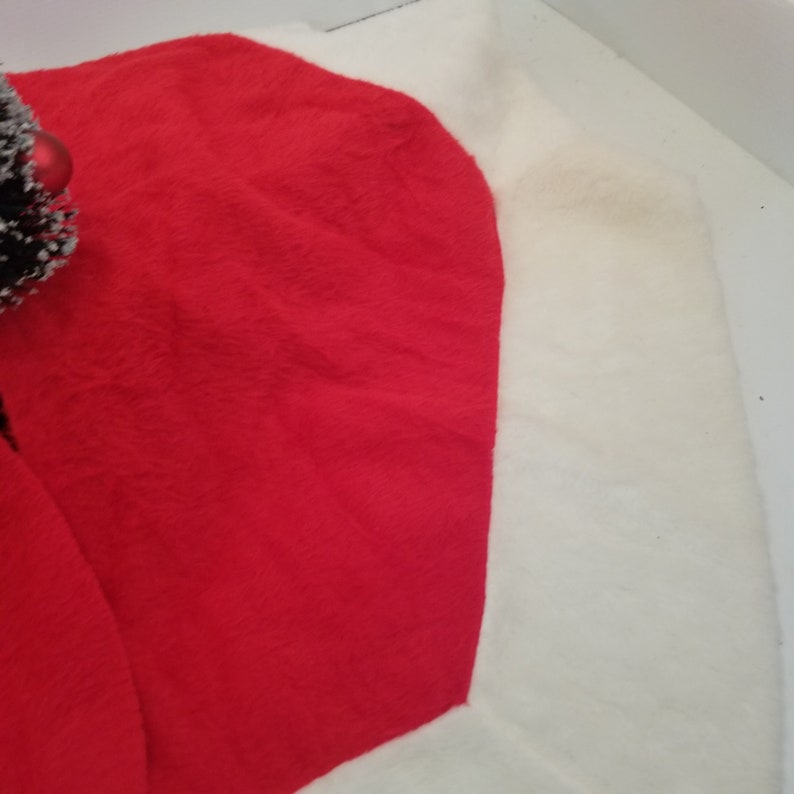 1970's Christmas Tree Skirt Red and White Fur tree Skirt Etsy