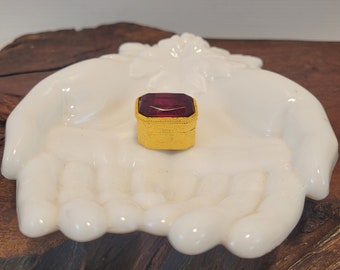 Florenza Red Gem Fleur Di Lis Pill Storage Box Gold Metal