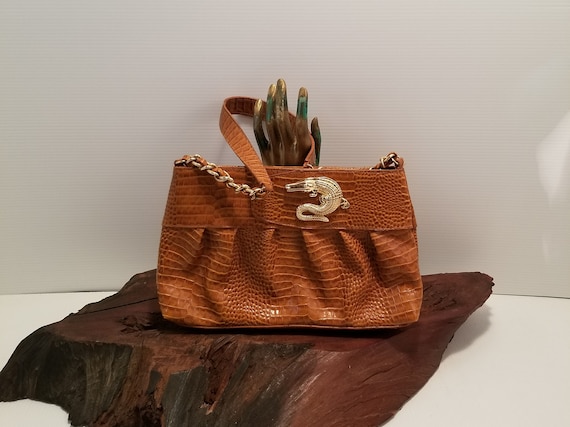 bueno vintage purse