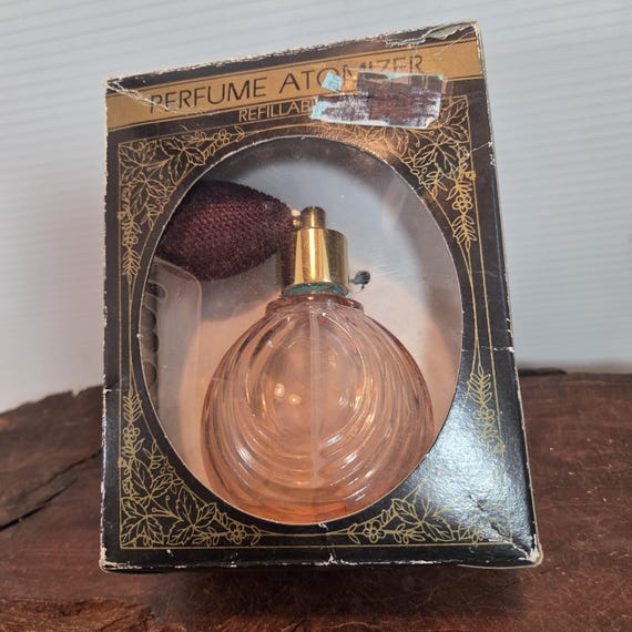 Refillable Perfume Atomizer Pink Perfume Bottle with Gold Accents