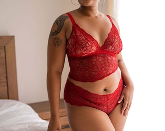 Bralette with lace panties, Plus size lingerie set