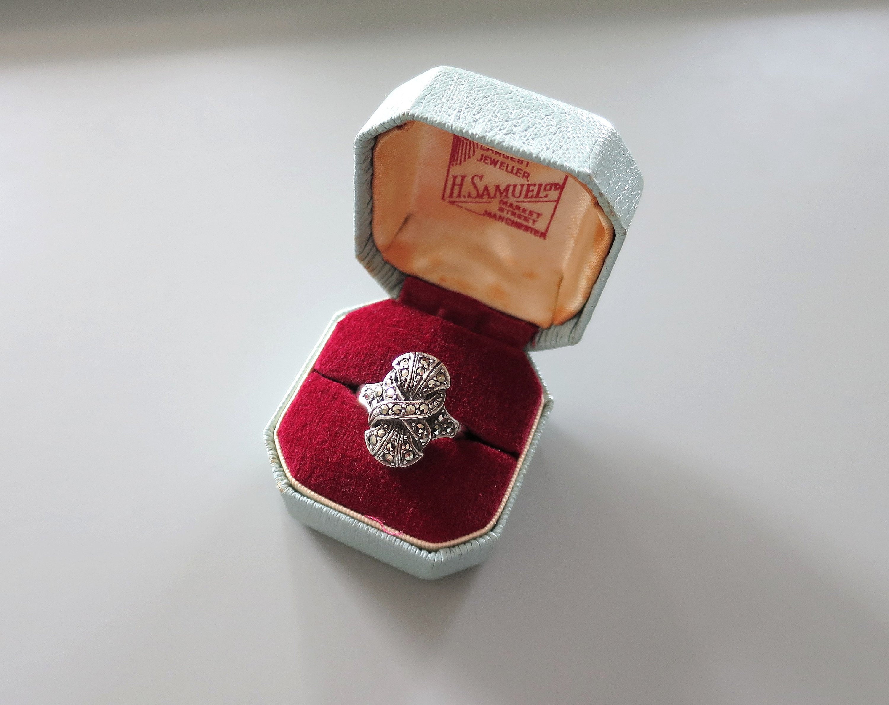 1950 s Vintage Marcasite Ring in Original H.samuel Jeweller s Box