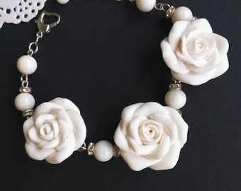 White rose bracelet. Wedding bracelet. Polymer clay roses bracelet. Bracelet for women