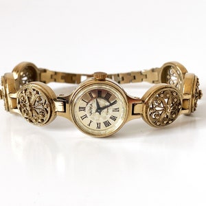Elegant design, perfect for dainty wrists vintage gold women's watch, dainty gold watch, new vintage watch, cocktail watch, mother's gift