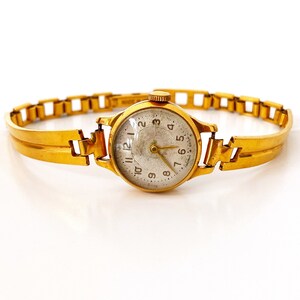 Gold watch designs for ladies top