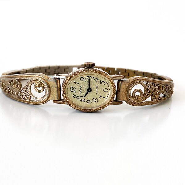 montres vintage pour femme, montre Chaika, montre Dainty, montre en argent pour femme, montre ancienne pour femme, petite montre, cadeau de fête des mères