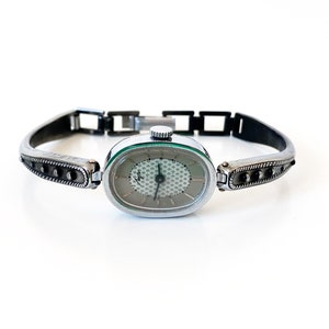 Women&#39;s vintage watch Luch, Silver dainty Vintage Women&#39;s watches, Retro watch, small Wrist watch, Mechanical watch, Petite watch white dial