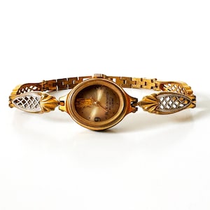 Gold vintage watch, Women&#39;s vintage watch, dainty gold watch, small vintage watch, Antique petite watch, mechanical women&#39;s wrist watch