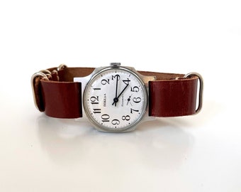 Vintage Watch Mens watch Mechanical watch. white watch face. classic watch. Vintage watch "Pobeda"