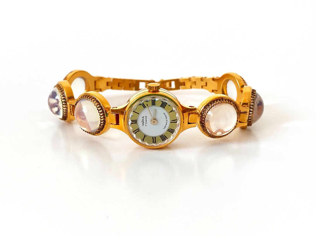 Vintage Women's Watches With Real Gemstones. Dainty Vintage Watch. Antique Gold Watch Ladies