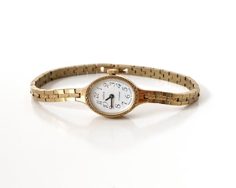 Montre vintage en or, montre vintage pour femme, montre en or délicate, petite montre vintage, petite montre antique, montre-bracelet mécanique pour femme