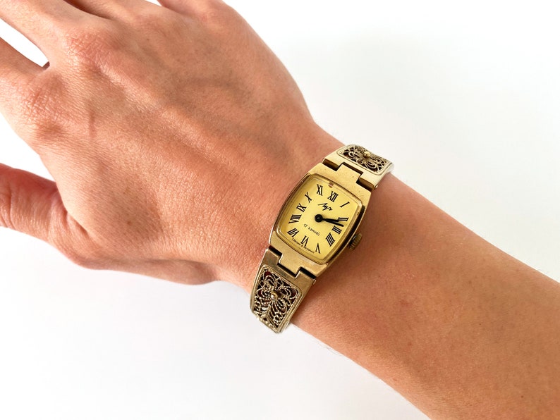 Women's gold watch. Women's vintage watch, Women's mechanical watch, tiny wrist women watch Luch, Dainty golden watch image 9