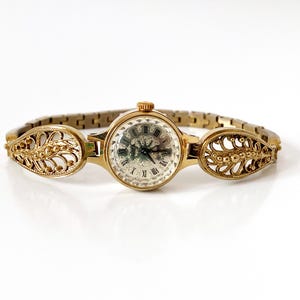 Vintage Women's Watch CHAIKA, vintage gold watch, Small women's Watch, tiny ladies Watch, Mechanical Watch for women, mother's day gift