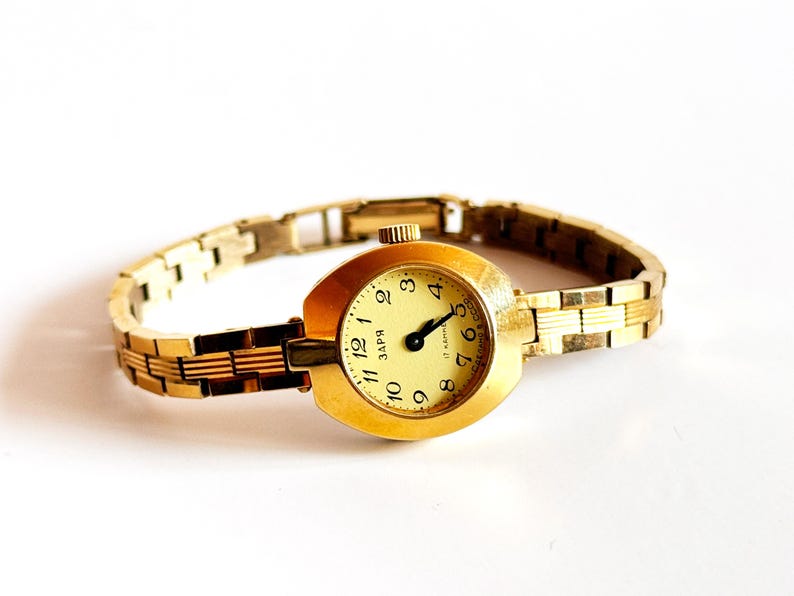 Vintage Women's watch, Gold vintage watch. retro mechanical watches Zarja, dainty gold watch. Vintage Mechanical watch. image 2
