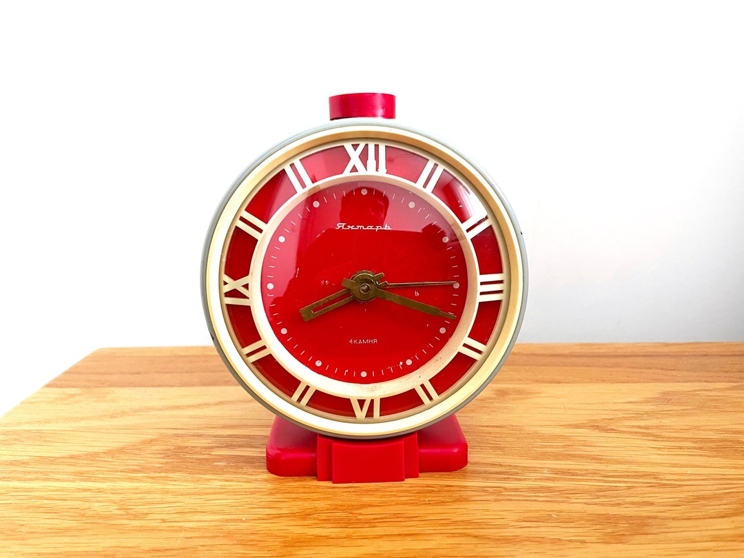 Vintage Red Alarm Clock yantar. Grey Alarm Clock. Vintage Alarm Clock. Working Vintage Clock