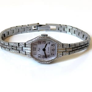 Vintage women's watch. Silver watch, Women's watch, Women's old watch, Dainty watch, wrist women watch "Luch", Small ladies watch