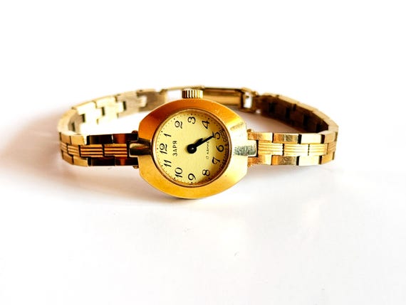 Vintage Women's watch, Gold vintage watch. retro mechanical watches Zarja, dainty gold watch. Vintage Mechanical watch.