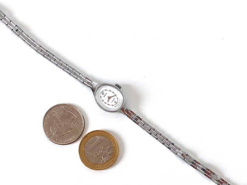 Small watch, silver Vintage Watches For Women With White Dial, Mechanical Wrist Watch For Woman, Tiny Women Vintage Watch, antique Watch image 5