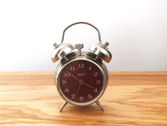 Vintage alarm clock "Slava". Table Alarm clock. Old alarm clock. Working Vintage clock. Alarm clock. Mechanical alarm watch with 11 jewels