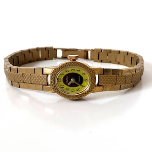 Womens watch, Vintage watch, Tiny watch, Women watch, Women watches, Wrist watch, Minimalist watch, Ladies watch, Bracelet watch, Gift watch