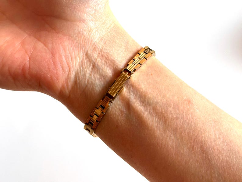 Vintage Women's watch, Gold vintage watch. retro mechanical watches Zarja, dainty gold watch. Vintage Mechanical watch. image 9