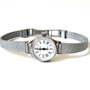 Vintage watches for women Chaika Vintage women&#39;s watch antique silver Dainty watch Small watch for women watch mother&#39;s gift for her