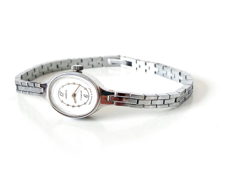 Small watch, silver Vintage Watches For Women With White Dial, Mechanical Wrist Watch For Woman, Tiny Women Vintage Watch, antique Watch image 2