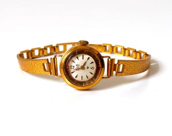 Gold watch women, Vintage womens watch, Vintage watches for women, Dainty gold watch, Small gold watch, Ladies classic vintage watch