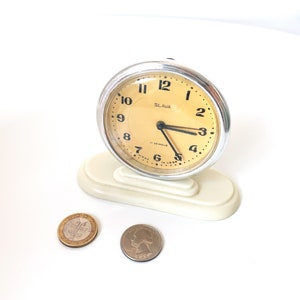 Vintage alarm clock Slava. Table Alarm clock. Old alarm clock. Working Vintage clock. Alarm clock. Mechanical alarm watch with 11 jewels image 9