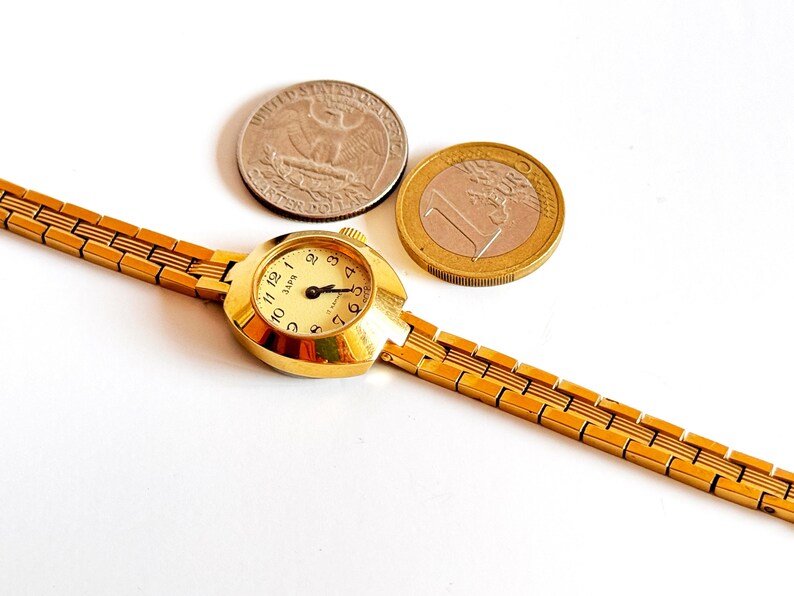 Vintage Women's watch, Gold vintage watch. retro mechanical watches Zarja, dainty gold watch. Vintage Mechanical watch. image 5