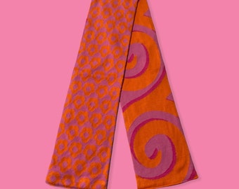 Two in one, swirly whirly & retro flower knitted scarfs - Pink and orange