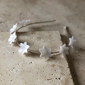 White Wedding Headband, White Flower Wedding Headband, Floral Headband, Wedding Hair Accessory