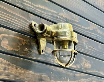 Vintage Original refurbished Old Antique Marine Cargo Nautical Brass Wall Mount Passage Light Fixture