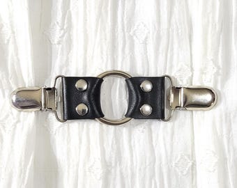 Black leather cinch clip w/ small silver tone oring. Shirt clip, dress clip, sweater clip, skirt clip, jacket cli, cloak clip. DIY tailor.