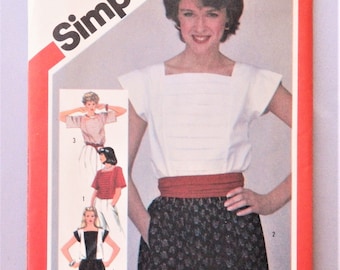 5899 VINTAGE Simplicity Sewing Pattern Misses Pullover Tops w//Square Neckline