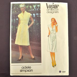 Mouwloze jurk Vogue - lente/zomer; Adèle Simpson; naaipatroon 2684