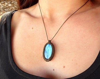 Collier pierre labradorite bleue, Bijoux bohême macramé, pendentif litothérapie naturel