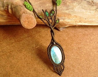 Collier macramé • Arbre • Pierre de labradorite. Bijoux ethniques, nature, elfique, esprit de la forêt.