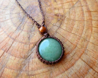 Macrame necklace with aventurine stone