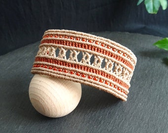 Puño ancho bohemio, pulsera de mujer étnica chic beige, tejido macramé y cuentas