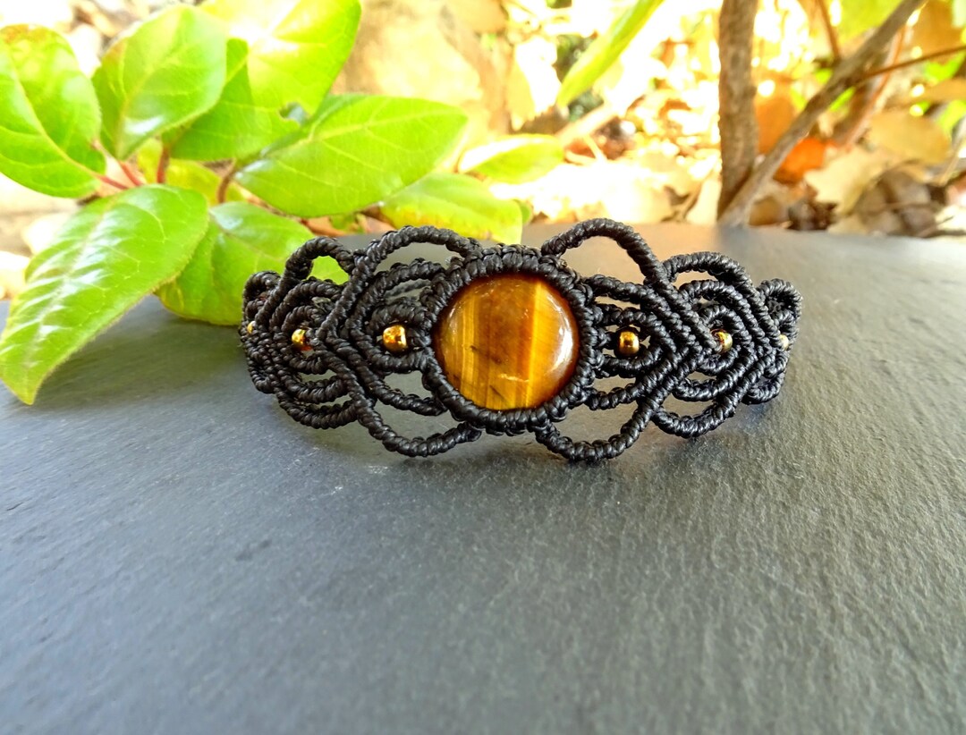 Bracelet oeil de tigre protection petite manchette noire
