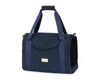 Pet Carrier – Enclosed Travel Bag for Dogs & Cats (2 sizes available)
