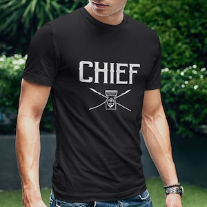 Chief Chamorro Guam Men&#39;s Premium T-Shirt