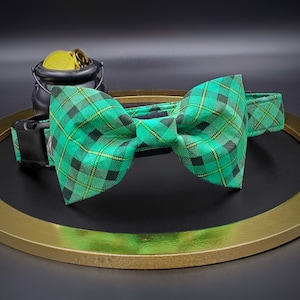 Celtic Plaid Adjustable Dog Collar with Bow Tie