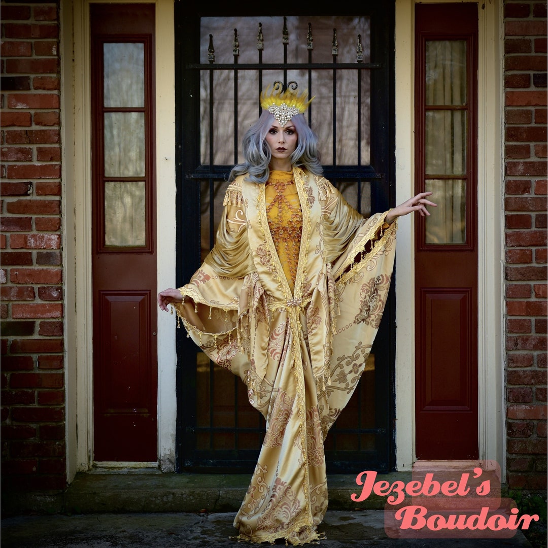 Majestic Baroque Robe, Bat Wing Romantic Burlesque Drag Queen Reveal ...
