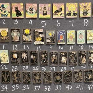 Pines de cartas del tarot, Pines, Pines de brujas, Pines de brujas, Cartas del tarot de gatos, Pines de esmalte, Pines, Regalos, Colección, Pines lindos, Pines espeluznantes