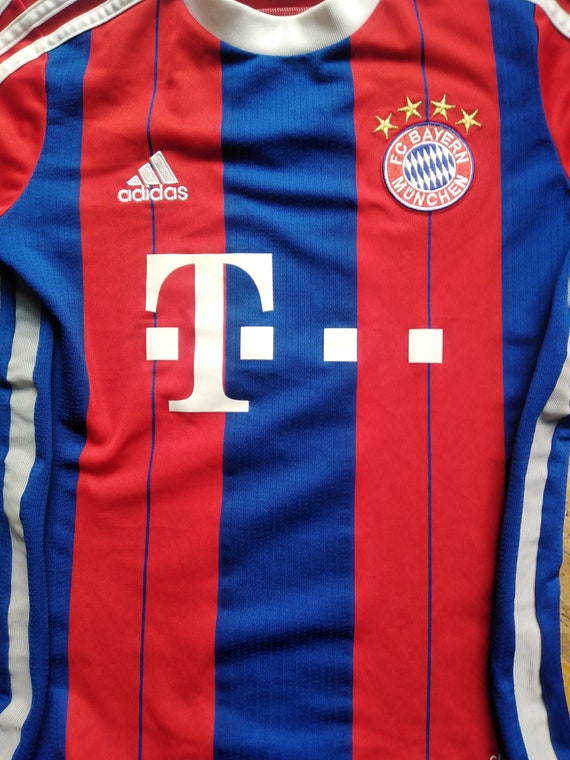 bayern munich dog jersey